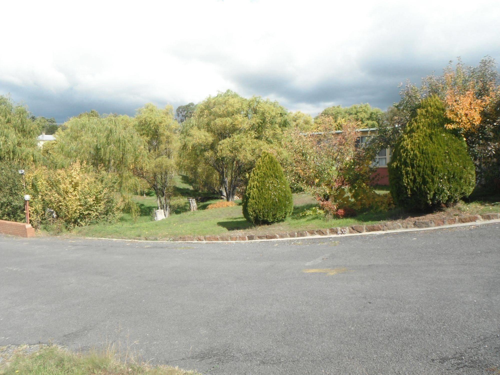 Coomacountry Club Motor Inn מראה חיצוני תמונה