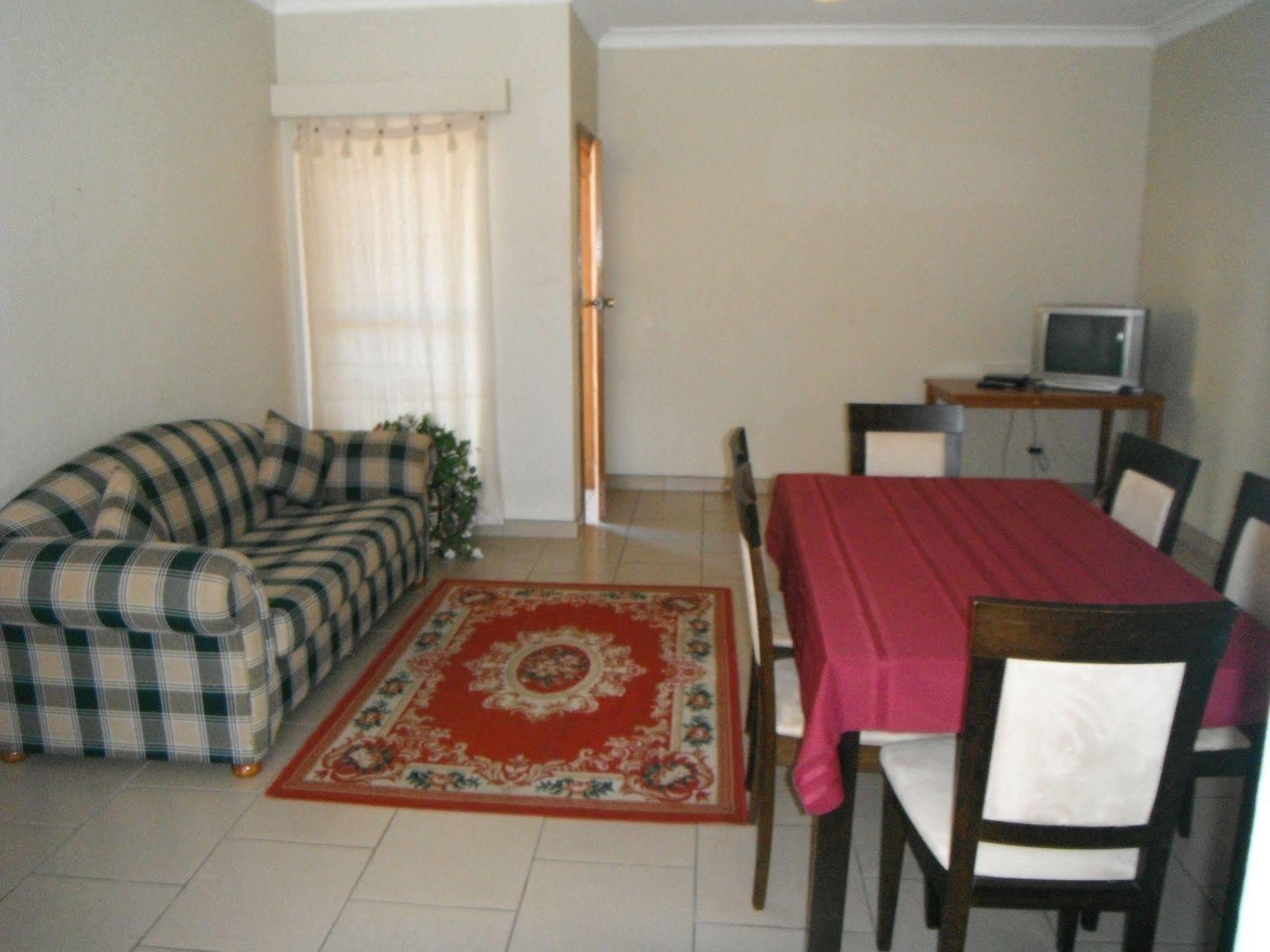 Coomacountry Club Motor Inn מראה חיצוני תמונה