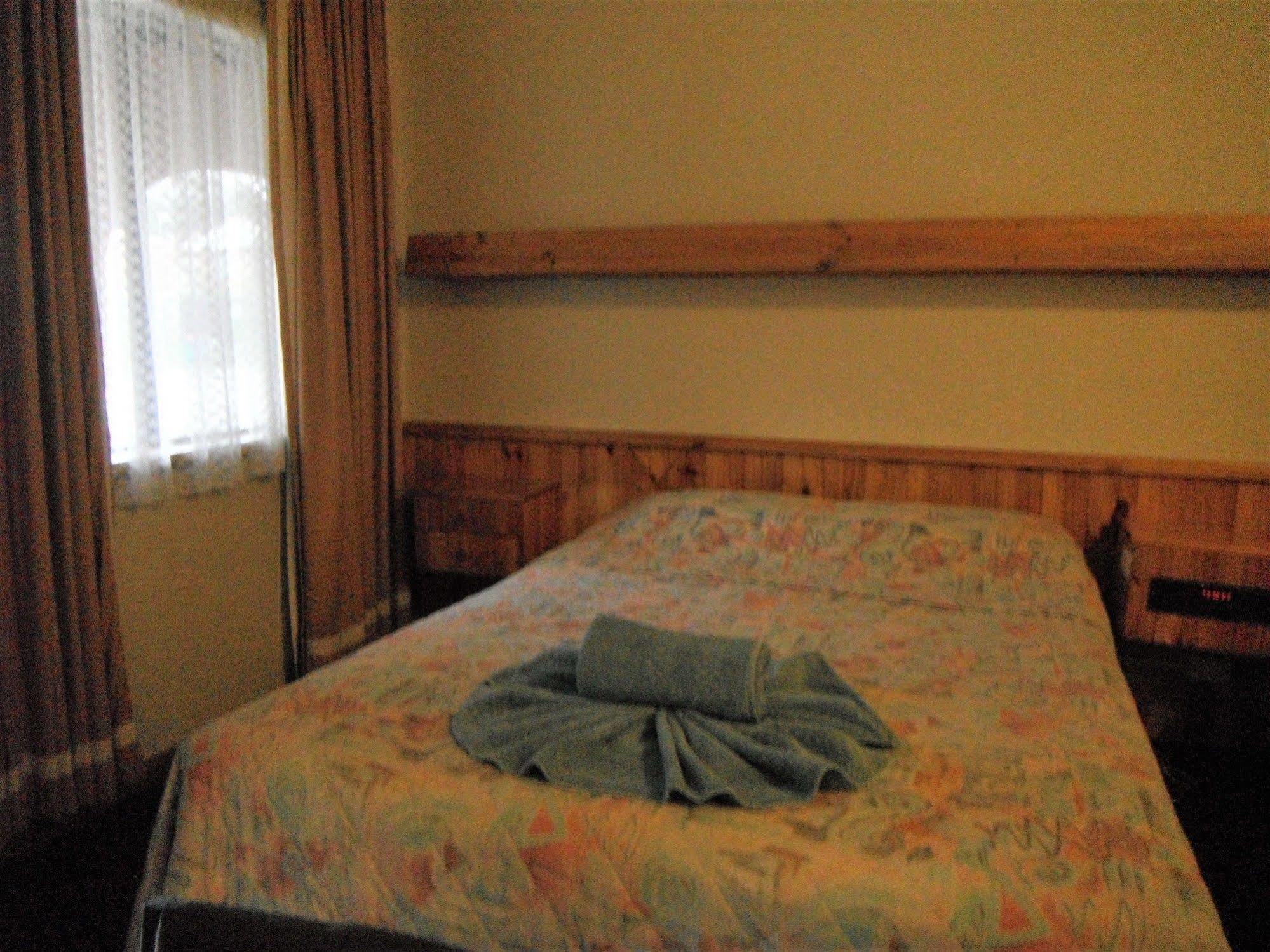 Coomacountry Club Motor Inn מראה חיצוני תמונה