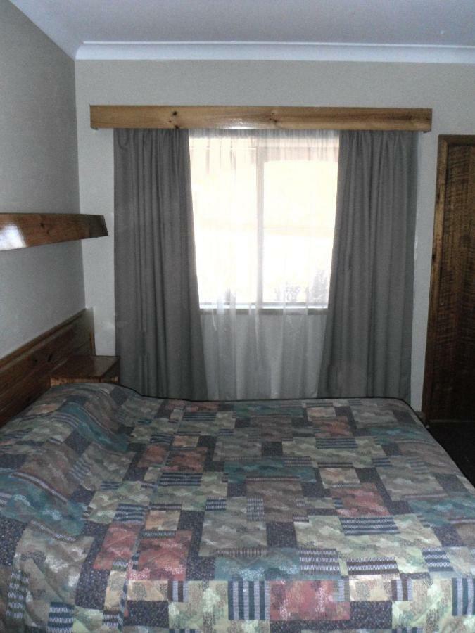 Coomacountry Club Motor Inn מראה חיצוני תמונה
